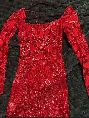lucy in the sky red long sleeve dress Lace Long Sleeve Bodycon Dress in Maroon